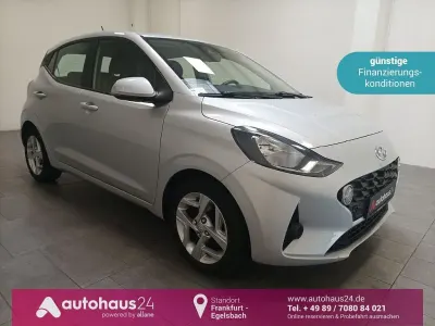 Gebraucht Hyundai i10 Trend 67 PS (49 kW) 2023 Silber Kleinwagen