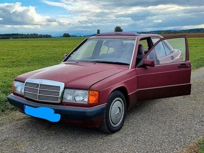 Gebraucht Mercedes 190 122 PS (89 kW) 1991 Rot Limousine