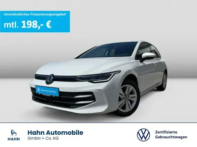 Gebraucht VW Golf VIII Life 116 PS (85 kW) 2024 Pure white Limousine