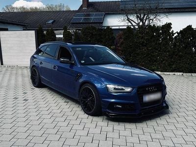 Blau Gebraucht 2015 Audi A4 Competition Kombi | 12.999 € (Guter Preis)