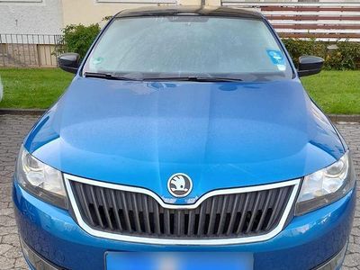 Second-hand Skoda Rapid Ambition 105 CP (77 kW) 2014 Albastru Hatchback