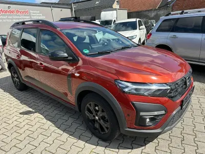 Gebraucht Dacia Jogger Extreme 91 PS (66 kW) 2022 Braun Van / Kleinbus