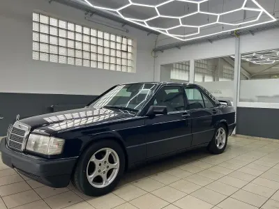 Gebraucht Mercedes 190 118 PS (86 kW) 1989 Blau Limousine