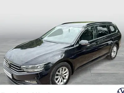 Gebraucht VW Passat Business 150 PS (110 kW) 2023 Deep black perleffekt Kombi