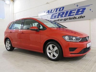Orange Gebraucht 2015 VW Golf Sportsvan Comfortline Van / Kleinbus | 11.750 € (Fairer Preis)