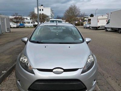 Gebraucht Ford Fiesta Trend 82 PS (60 kW) 2009 Silber Kleinwagen