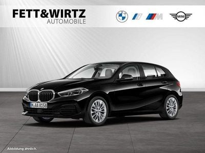 Schwarz uni Gebraucht 2022 BMW 118 Advantage Kleinwagen | 22.490 € (Fairer Preis)