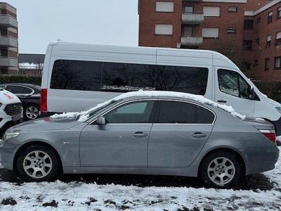 Gebraucht BMW 520 170 PS (125 kW) 2005 Silber Kleinwagen