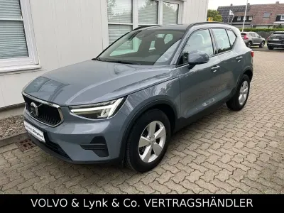 Gebraucht Volvo XC40 129 PS (94 kW) 2022 Grau SUV