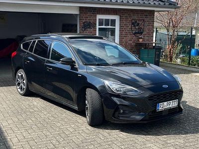 Second-hand Ford Focus ST-Line 150 CP (110 kW) 2019 Negru Break