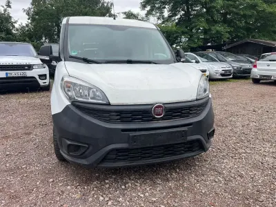 Gebraucht Fiat Doblò Lounge 75 PS (55 kW) 2016 Weiß Van / Kleinbus