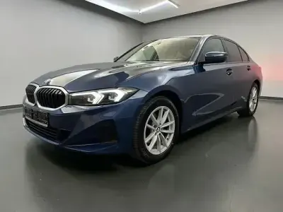 Używany BMW 320 Shadowline 190 KM (139 kW) 2023 Niebieski Sedan/Limuzyna