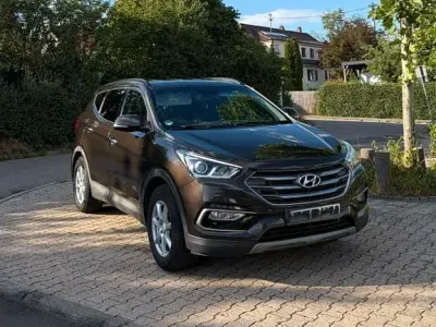 Gebraucht Hyundai Santa Fe 200 PS (147 kW) 2017 Braun SUV