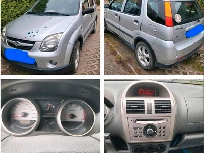 Second-hand Suzuki Ignis 94 CP (69 kW) 2006 Argintiu Hatchback