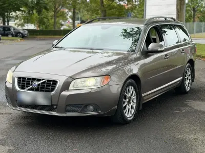 Gebraucht Volvo V70 Summum 184 PS (135 kW) 2008 Grau Kombi