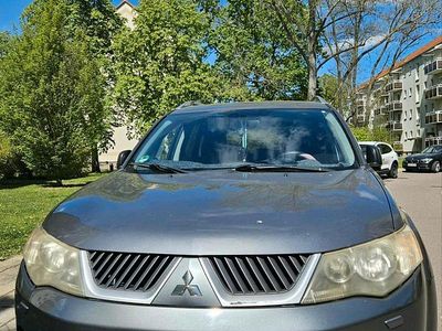 Usata Mitsubishi Outlander 156 CV (114 kW) 2008 Grigio SUV