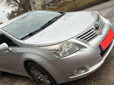 Gebraucht Toyota Avensis Executive 150 PS (110 kW) 2009 Silber Kombi