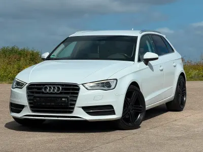 Gebraucht Audi A3 S-Line 150 PS (110 kW) 2014 Weiß Limousine