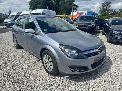 Gebraucht Opel Astra Edition 105 PS (77 kW) 2006 Silber Limousine