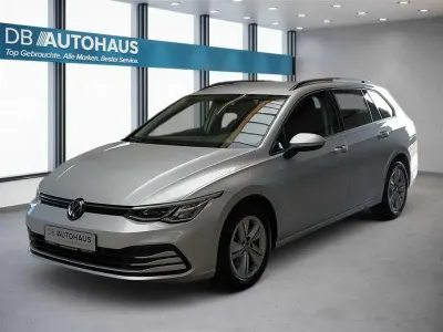 Gebraucht VW Golf VIII Life 110 PS (80 kW) 2024 Silber Kombi