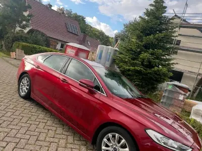 Gebraucht Ford Mondeo 120 PS (88 kW) 2016 Rot Limousine