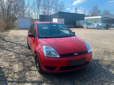 Gebraucht Ford Fiesta 60 PS (44 kW) 2005 Rot Kleinwagen