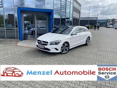 Gebraucht Mercedes CLA200 Shooting Brake Urban 156 PS (114 kW) 2019 Weiß Kombi