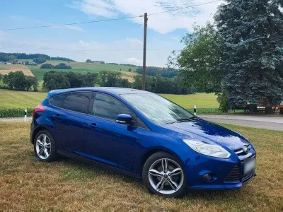 Gebraucht Ford Focus SYNC Edition 116 PS (85 kW) 2014 Blau Limousine