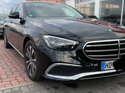 Gebraucht Mercedes E220 Exclusive 194 PS (142 kW) 2020 Kombi