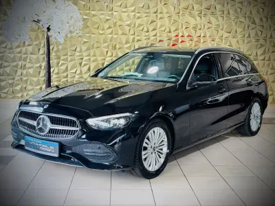 Gebraucht Mercedes C200 Avantgarde 163 PS (119 kW) 2025 Schwarz Limousine