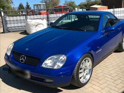 Usata Mercedes SLK200 136 CV (100 kW) 1998 Blu Cabrio