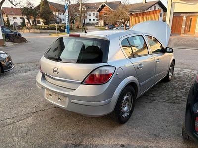Gebraucht Opel Astra 90 PS (66 kW) 2005 Silber Kleinwagen