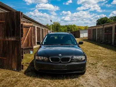 Gebraucht BMW 316 116 PS (85 kW) 2005 Schwarz Kombi