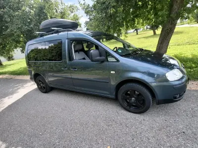 Brugt VW Caddy Maxi 105 HK (77 kW) 2009 Andere farben MPV