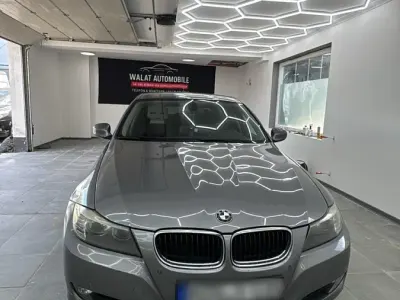 Gebraucht BMW 318 143 PS (105 kW) 2011 Silber Limousine