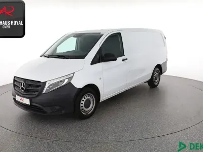 Używany Mercedes Vito 136 KM (100 kW) 2021 Biały Van