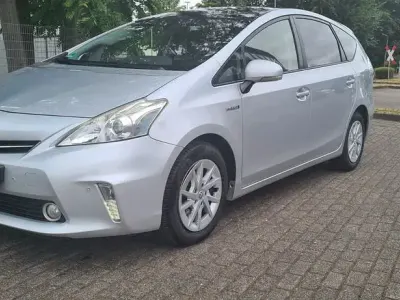 Gebraucht Toyota Prius+ Life 136 PS (100 kW) 2013 Silber Van / Kleinbus