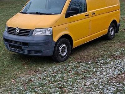 Gelb Gebraucht 2009 VW Transporter Van | 3.799 €