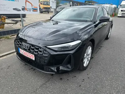Gebraucht Audi A5 204 PS (150 kW) 2025 Schwarz Limousine