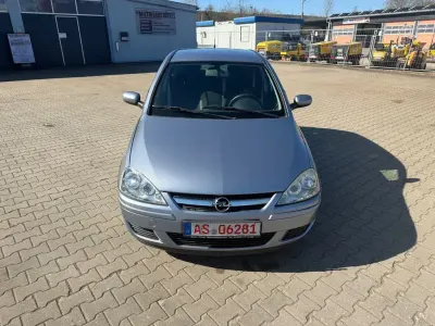 Brugt Opel Corsa Cosmo 80 HK (58 kW) 2005 Sølv Hatchback