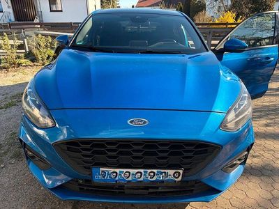Usata Ford Focus ST-Line 182 CV (133 kW) 2018 Blu Berlina