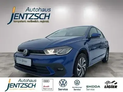 Gebraucht VW Polo Life 95 PS (69 kW) 2022 Blau Limousine