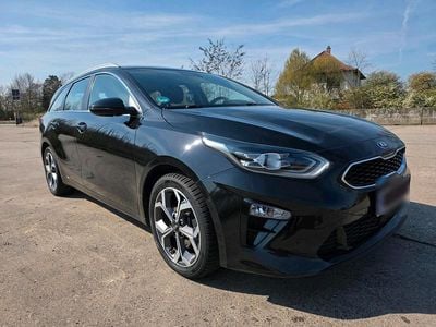 Gebraucht Kia Ceed Sportswagon Platinum 136 PS (100 kW) 2021 Schwarz Kombi