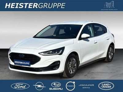 Gebraucht Ford Focus Titanium 125 PS (91 kW) 2024 Weiß Limousine