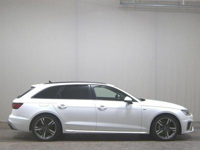 Second-hand Audi A4 S-Line 204 CP (150 kW) 2022 Alb Break