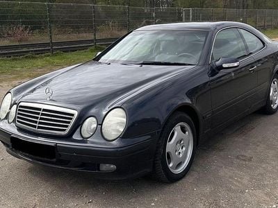 Usata Mercedes CLK320 Elegance 218 CV (160 kW) 1999 Blu Coupé