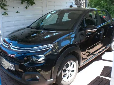 Gebraucht Citroën C3 Feel 83 PS (61 kW) 2017 Schwarz Limousine