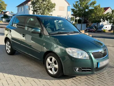 Gebraucht Skoda Fabia 70 PS (51 kW) 2008 Grün Kleinwagen