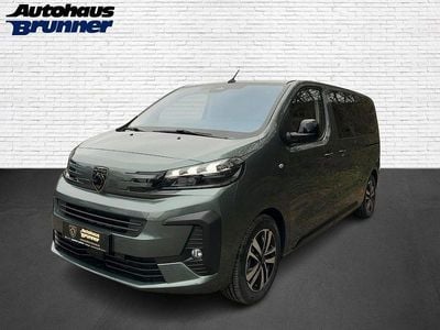 Neu Peugeot Traveller Allure 179 PS (131 kW) 2026 Grün Van / Kleinbus