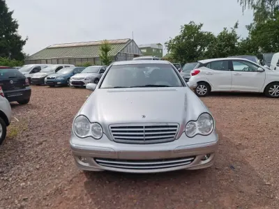 Gebraucht Mercedes C180 143 PS (105 kW) 2004 Silber Limousine